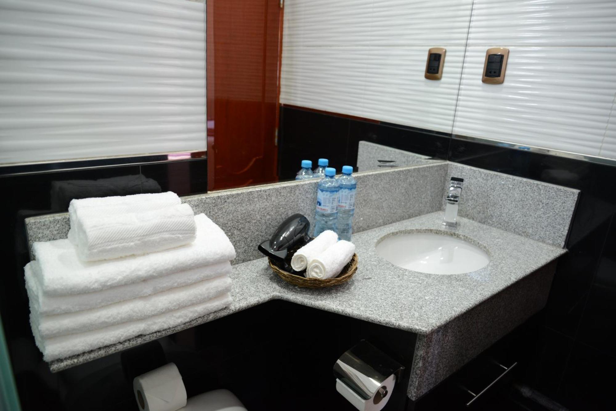 Hotel Altipacha 3*