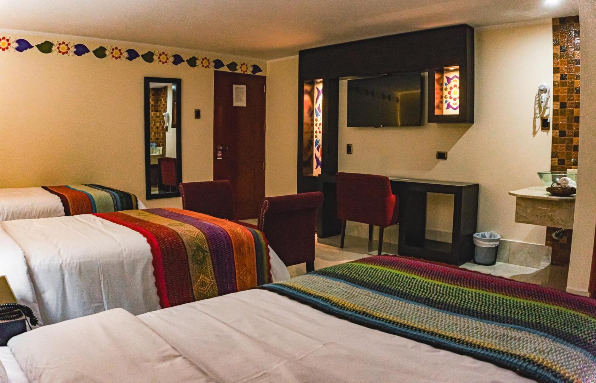 Hotel Altipacha 3*